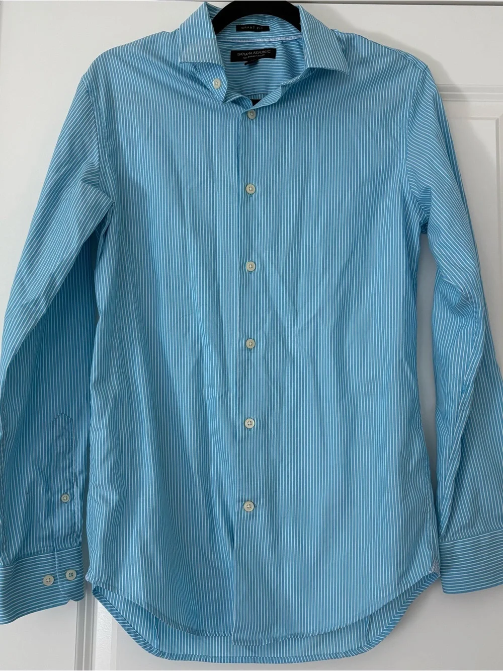 Banana Republic Men’s Blue and White Pinstripe 120s Supina Cotton Dress Shirt